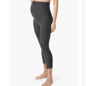 Beyond Yoga 797 Spacedye Love The Bump Capri Maternity Legging